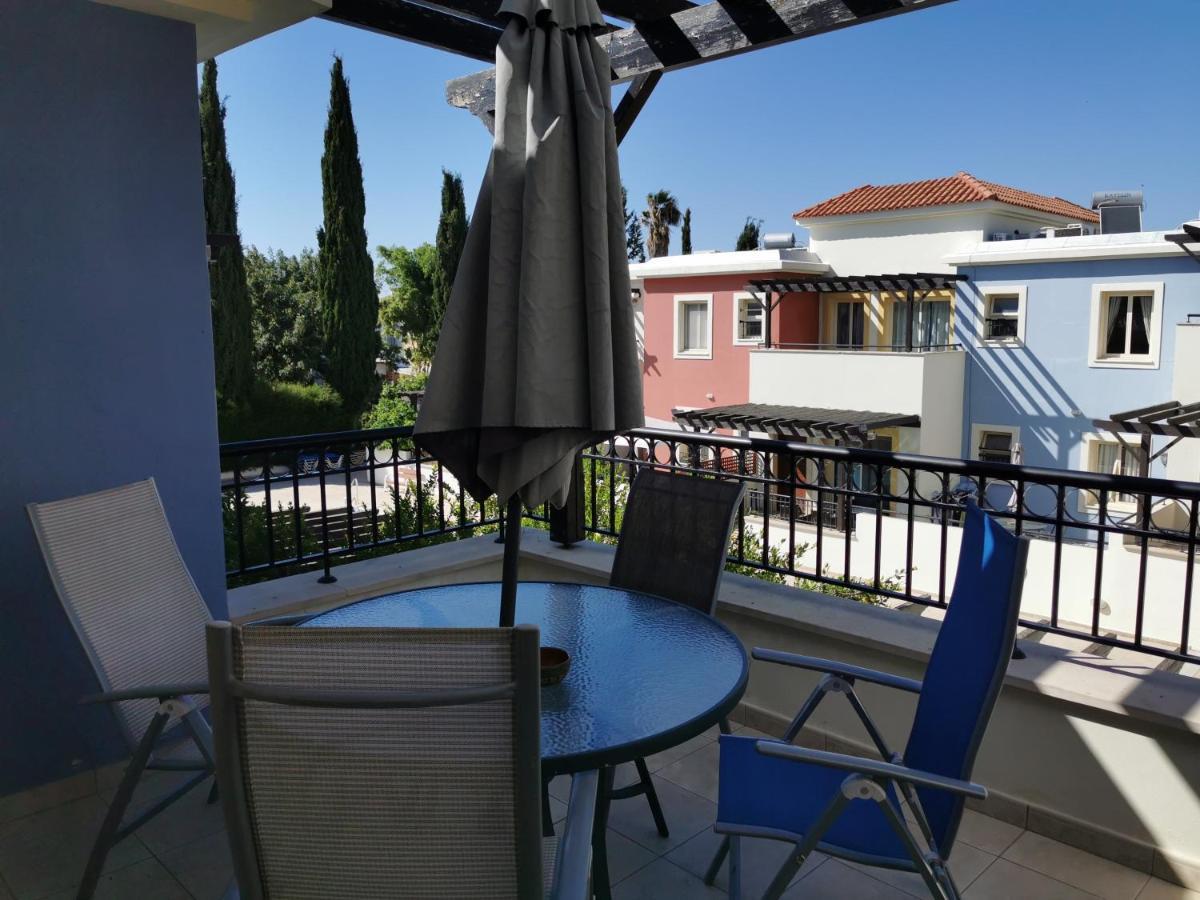 Апартаменты Aphrodite Gardens Пафос Экстерьер фото